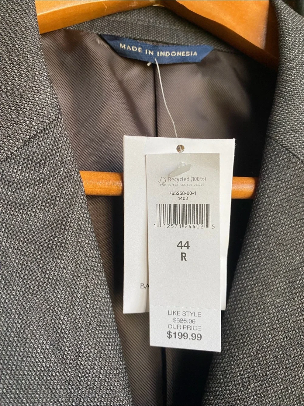 Banana Republic Charcoal Gray Men’s Suit Jacket and Pants